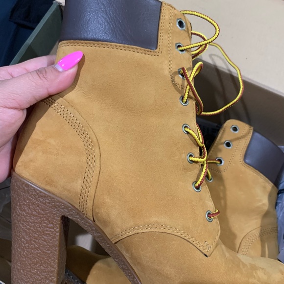 Timberland heeled booties - Picture 3 of 3